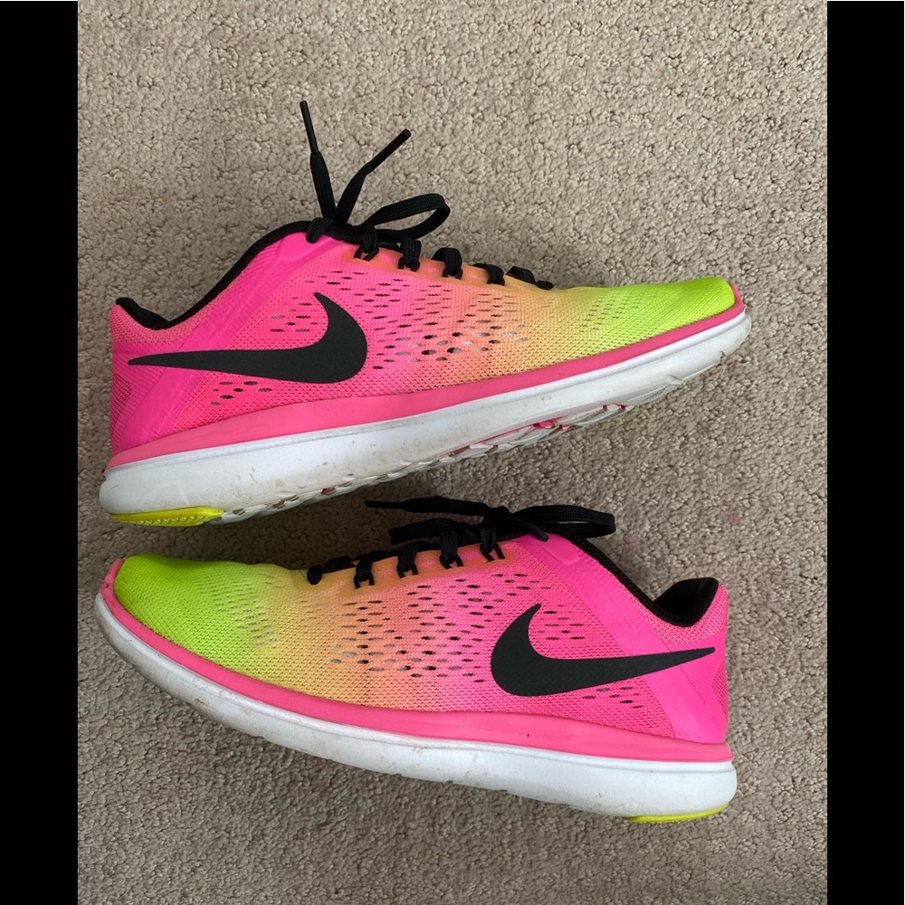Women’s ombré Nike Free run 6.5